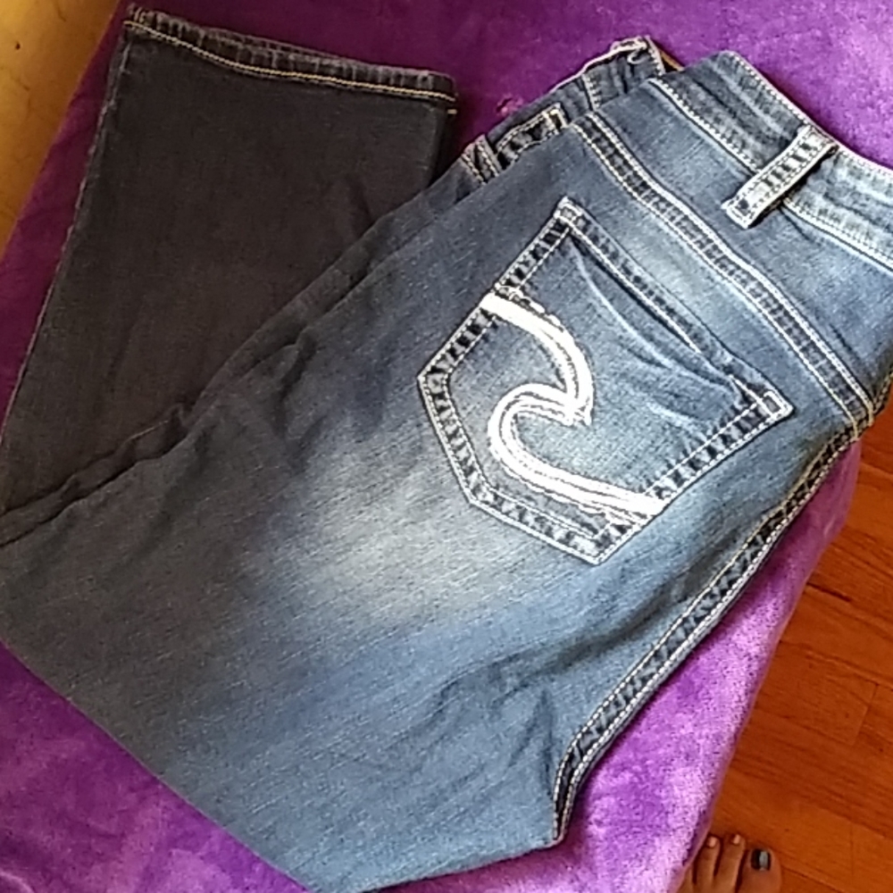 Suki Silver Jeans Capris